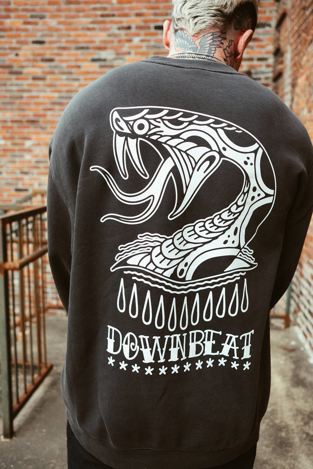 SNAKEHEAD CREWNECK